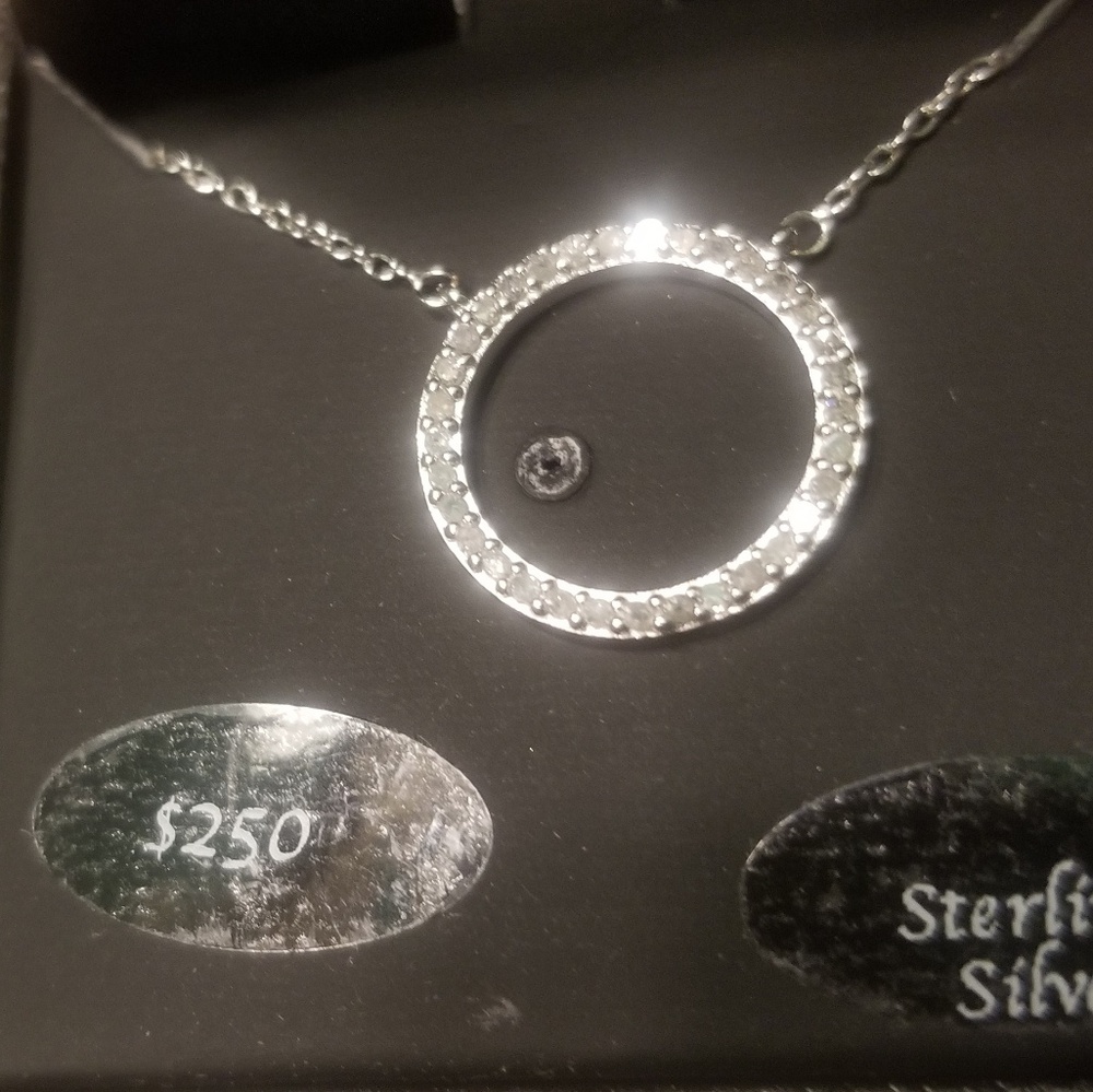1/4 TW Genuine Diamond necklace